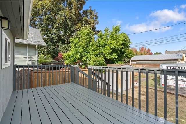 4121 S J Street, Tacoma, WA 98418