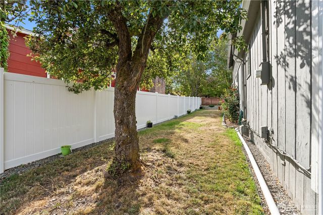 4121 S J Street, Tacoma, WA 98418