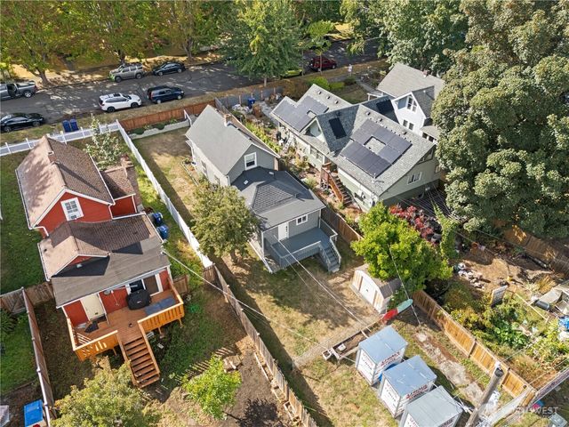 4121 S J Street, Tacoma, WA 98418