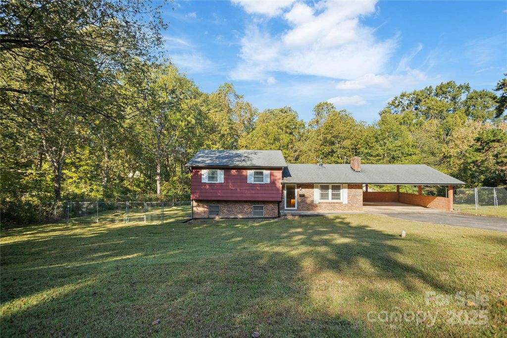 503 N 8th Street, Bessemer City, NC 28016