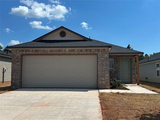 1405 Colt Drive, Guthrie, OK 73044