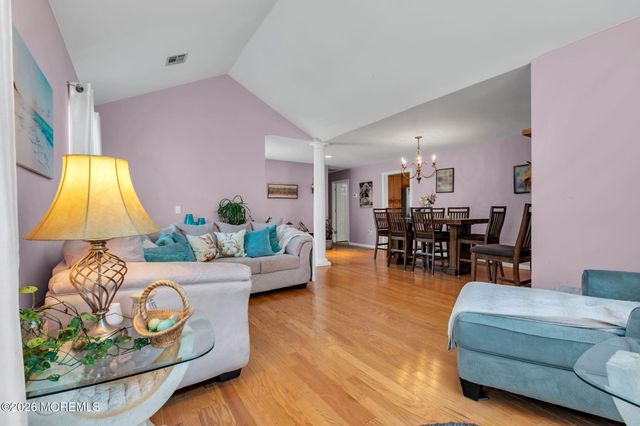 2735 Meadow Lake Drive, Toms River, NJ 08755