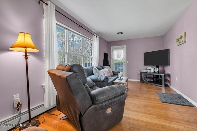 2735 Meadow Lake Drive, Toms River, NJ 08755