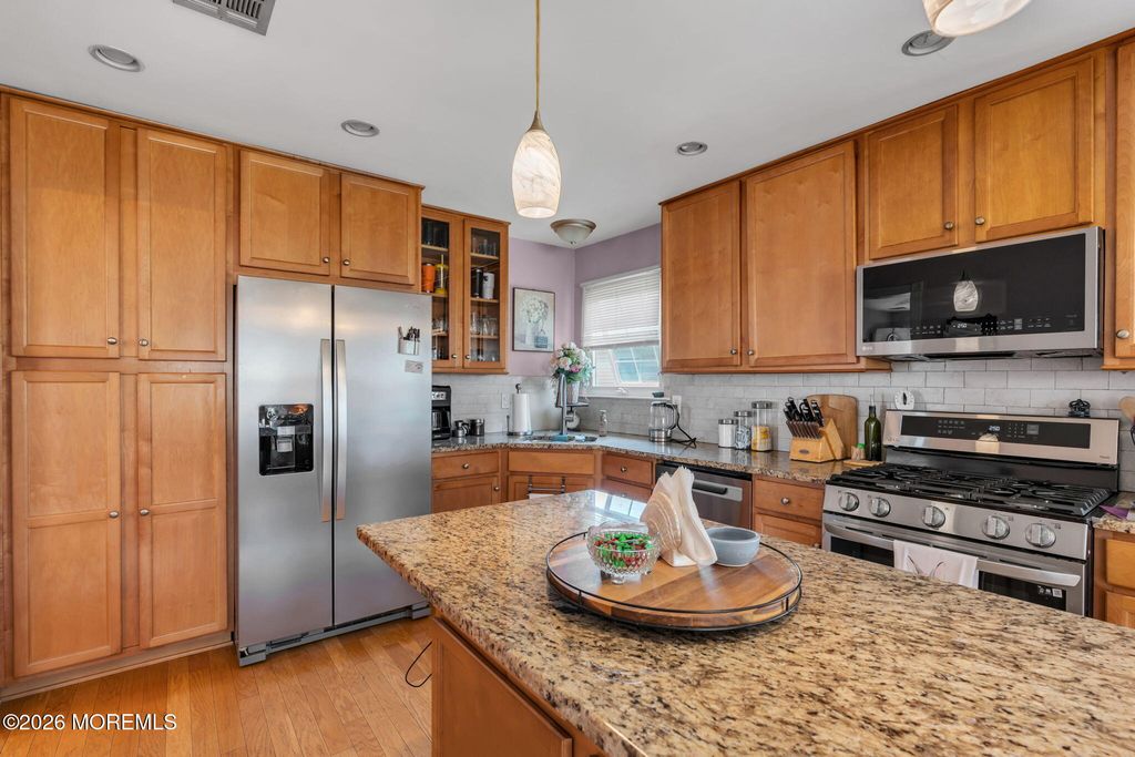 2735 Meadow Lake Drive, Toms River, NJ 08755