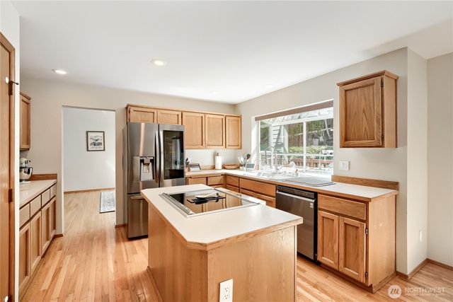 2412 21st Avenue Ct SE, Puyallup, WA 98372