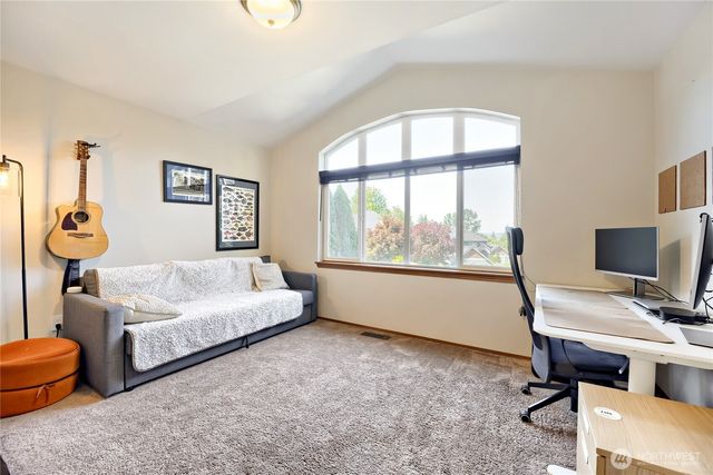 2412 21st Avenue Ct SE, Puyallup, WA 98372