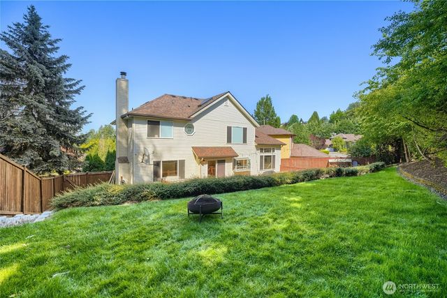2412 21st Avenue Ct SE, Puyallup, WA 98372