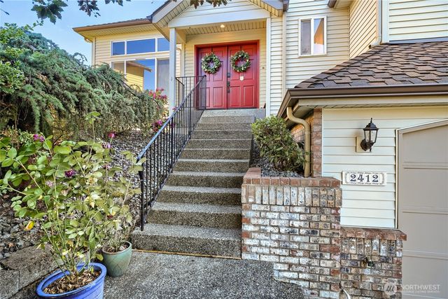 2412 21st Avenue Ct SE, Puyallup, WA 98372