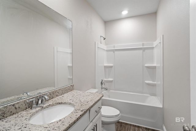 13015 Kinlock Falls Avenue, Fairhope, AL 36532