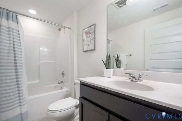 15611 Mosaic Creek Blvd, Richmond, VA 23238