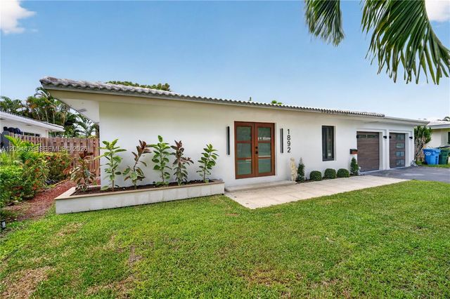 1892 NE 33rd Street, Oakland Park, FL 33306