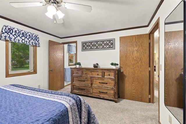 1815 ROOSEVELT STREET, Little Chute, WI 54140