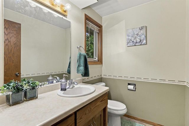 1815 ROOSEVELT STREET, Little Chute, WI 54140