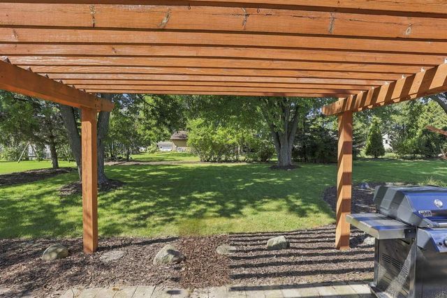 1815 ROOSEVELT STREET, Little Chute, WI 54140