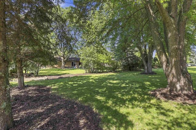 1815 ROOSEVELT STREET, Little Chute, WI 54140