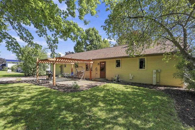 1815 ROOSEVELT STREET, Little Chute, WI 54140