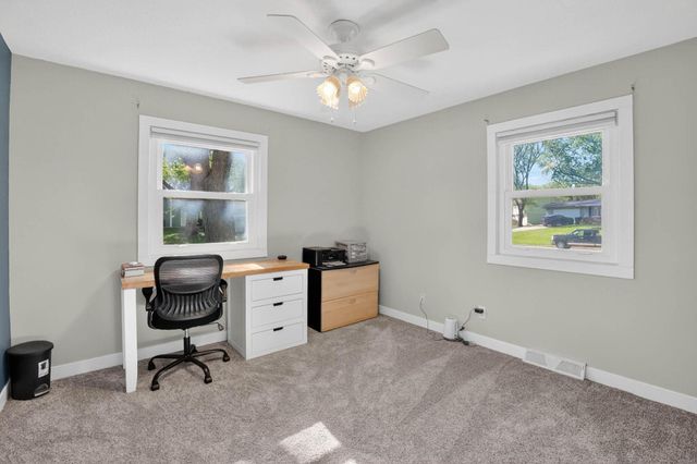318 Westbourne Road, Waterloo, IA 50701