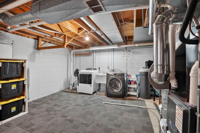 318 Westbourne Road, Waterloo, IA 50701