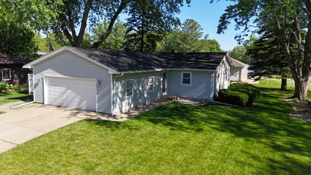 318 Westbourne Road, Waterloo, IA 50701