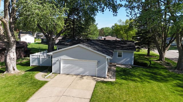 318 Westbourne Road, Waterloo, IA 50701