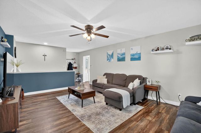 318 Westbourne Road, Waterloo, IA 50701