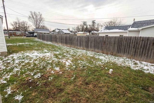 844 W Frank Street, Mitchell, IN 47446