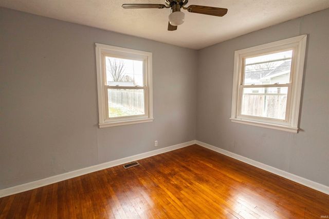 844 W Frank Street, Mitchell, IN 47446