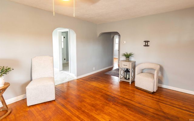 844 W Frank Street, Mitchell, IN 47446