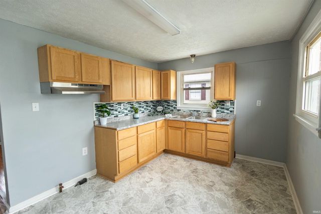 844 W Frank Street, Mitchell, IN 47446