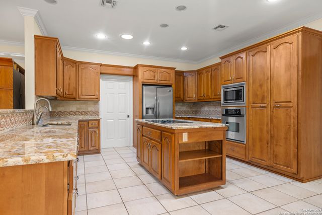 1416 Countryside Bend, Fredericksburg, TX 78624