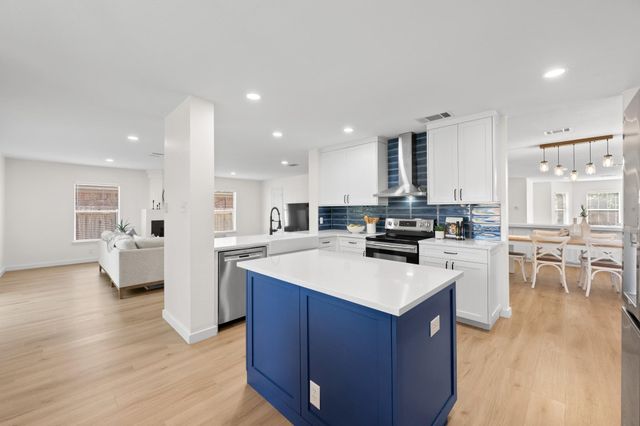 8504 Aoudad TRL, Austin, TX 78749