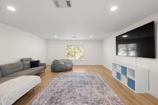 8504 Aoudad TRL, Austin, TX 78749