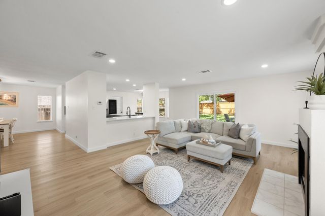 8504 Aoudad TRL, Austin, TX 78749