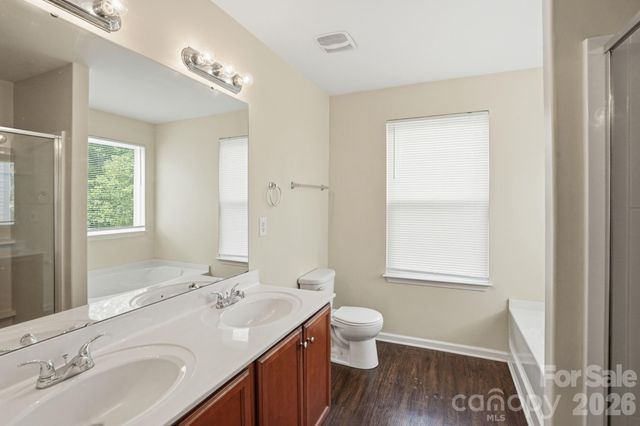 5056 Broad Leaf Court, Dallas, NC 28034