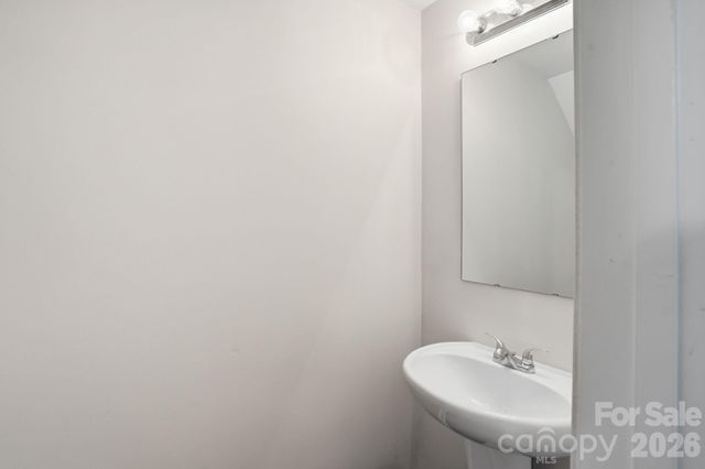 5056 Broad Leaf Court, Dallas, NC 28034