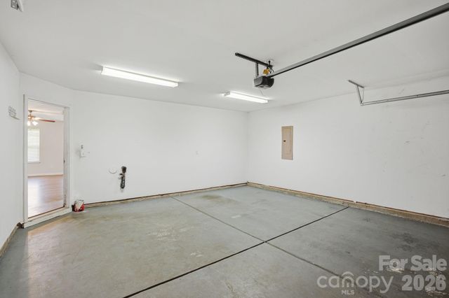 5056 Broad Leaf Court, Dallas, NC 28034