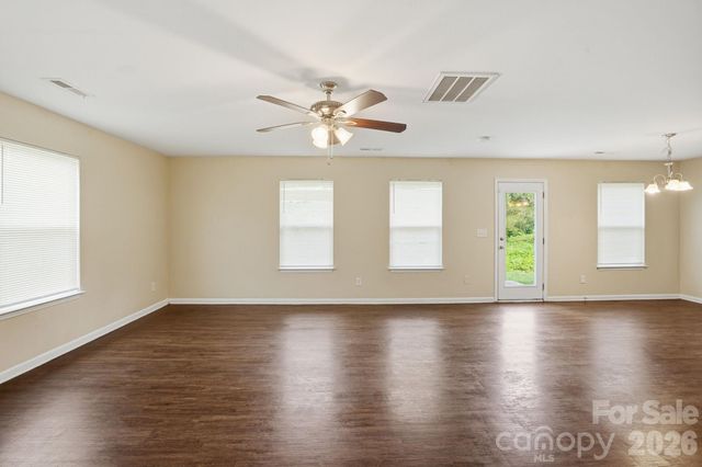 5056 Broad Leaf Court, Dallas, NC 28034