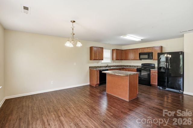 5056 Broad Leaf Court, Dallas, NC 28034