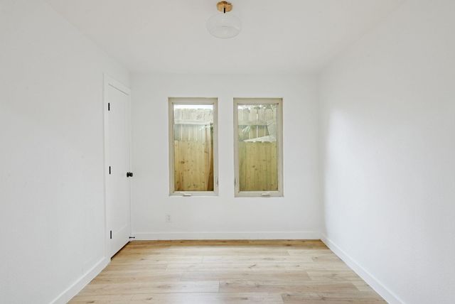 2404 Santa Rita ST, Austin, TX 78702