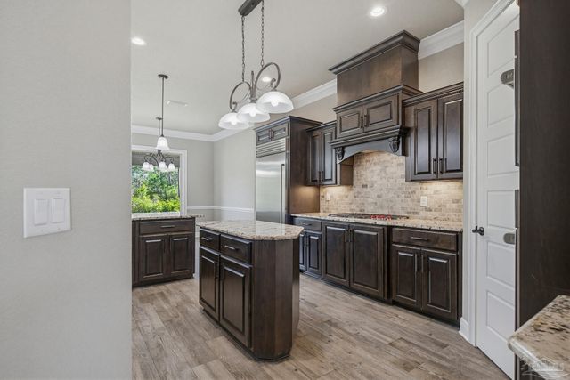 5871 Huntington Creek Blvd, Pensacola, FL 32526