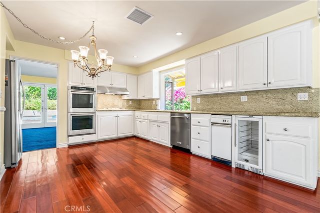 5300 Blanco Avenue, Woodland Hills, CA 91367