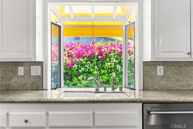5300 Blanco Avenue, Woodland Hills, CA 91367