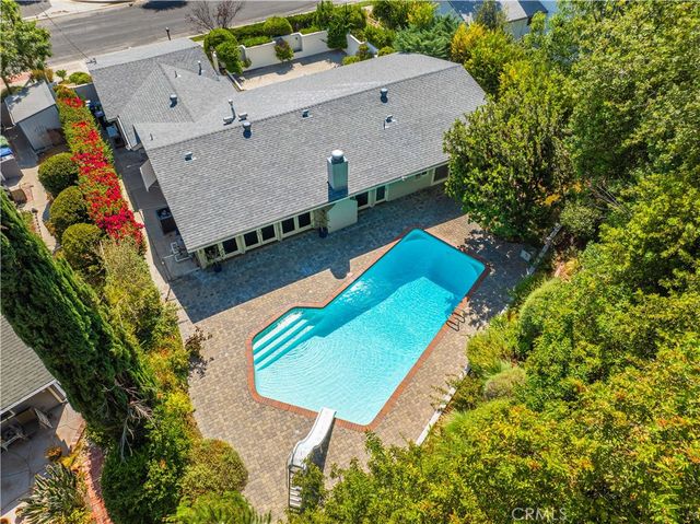 5300 Blanco Avenue, Woodland Hills, CA 91367