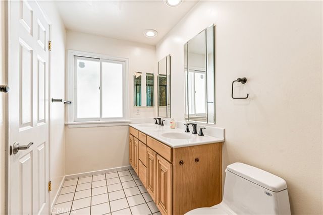 5300 Blanco Avenue, Woodland Hills, CA 91367