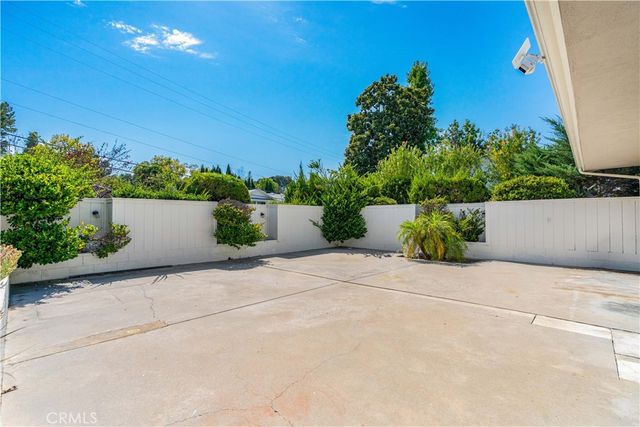 5300 Blanco Avenue, Woodland Hills, CA 91367