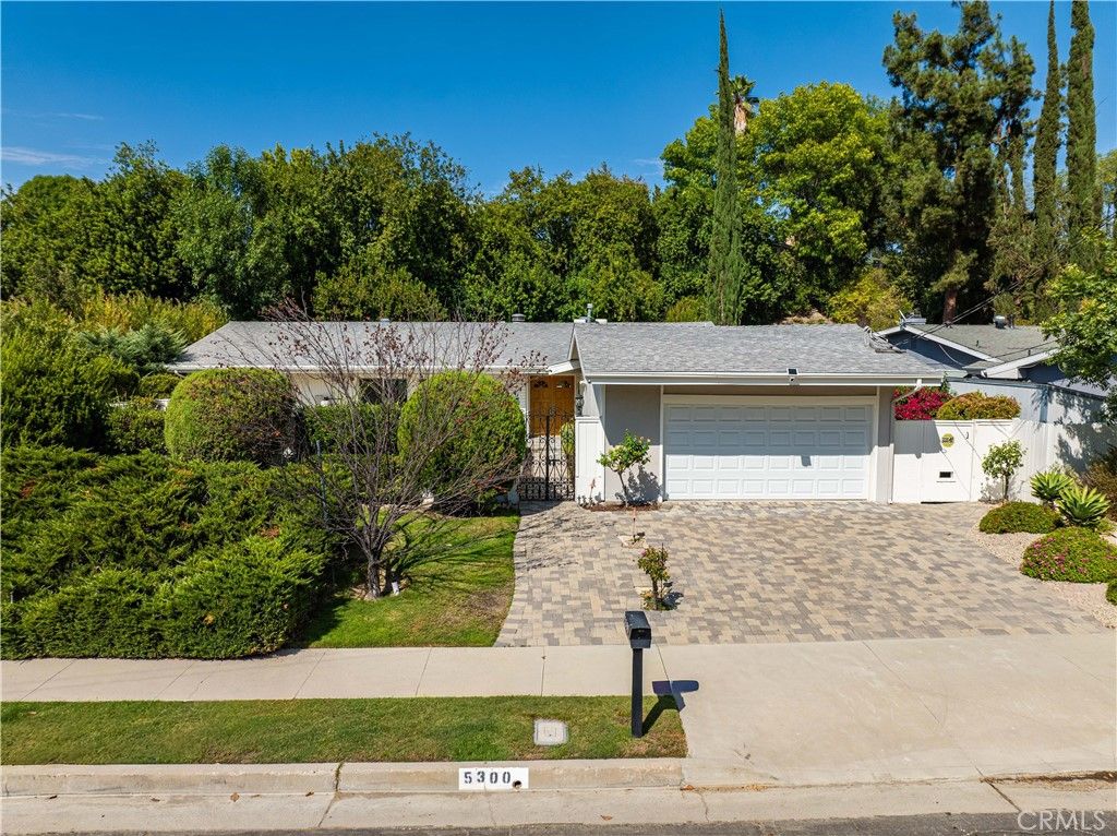 5300 Blanco Avenue, Woodland Hills, CA 91367