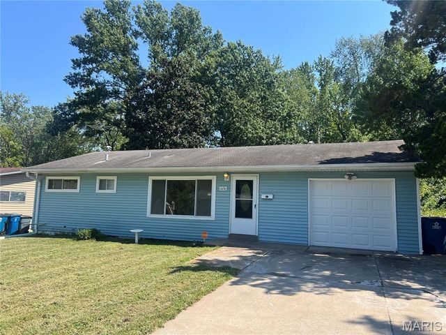 1636 Maldon Lane, St Louis, MO 63136