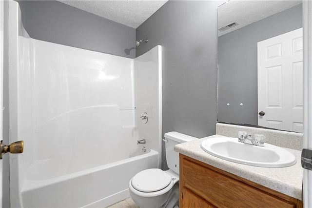 332 Lavista Drive SW, Calhoun, GA 30701