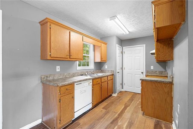 332 Lavista Drive SW, Calhoun, GA 30701