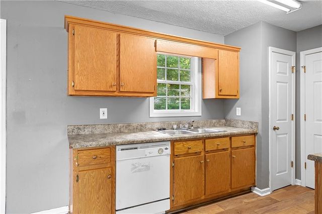 332 Lavista Drive SW, Calhoun, GA 30701